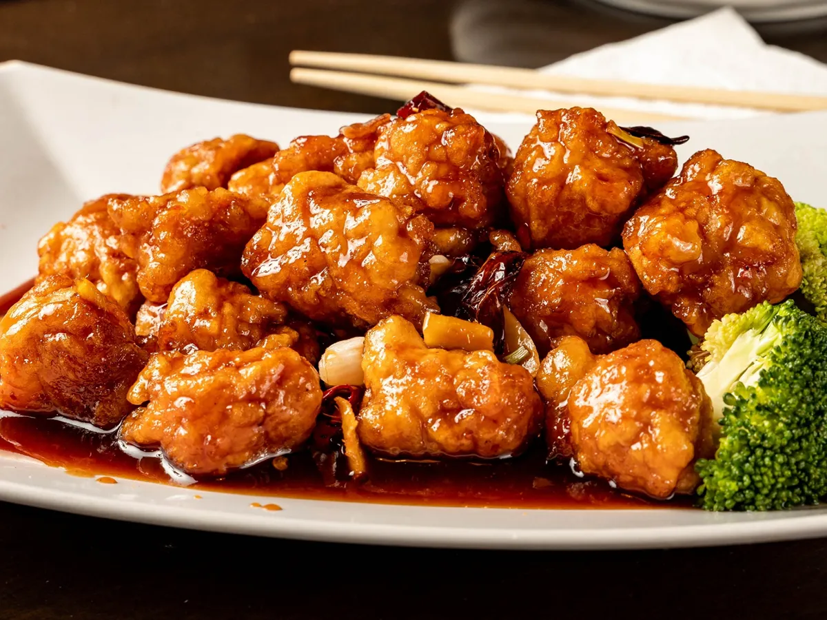 Crispy General Tso’s chicken with broccoli at First Gourmet Chef, a Chinese Restaurant in Staten Island